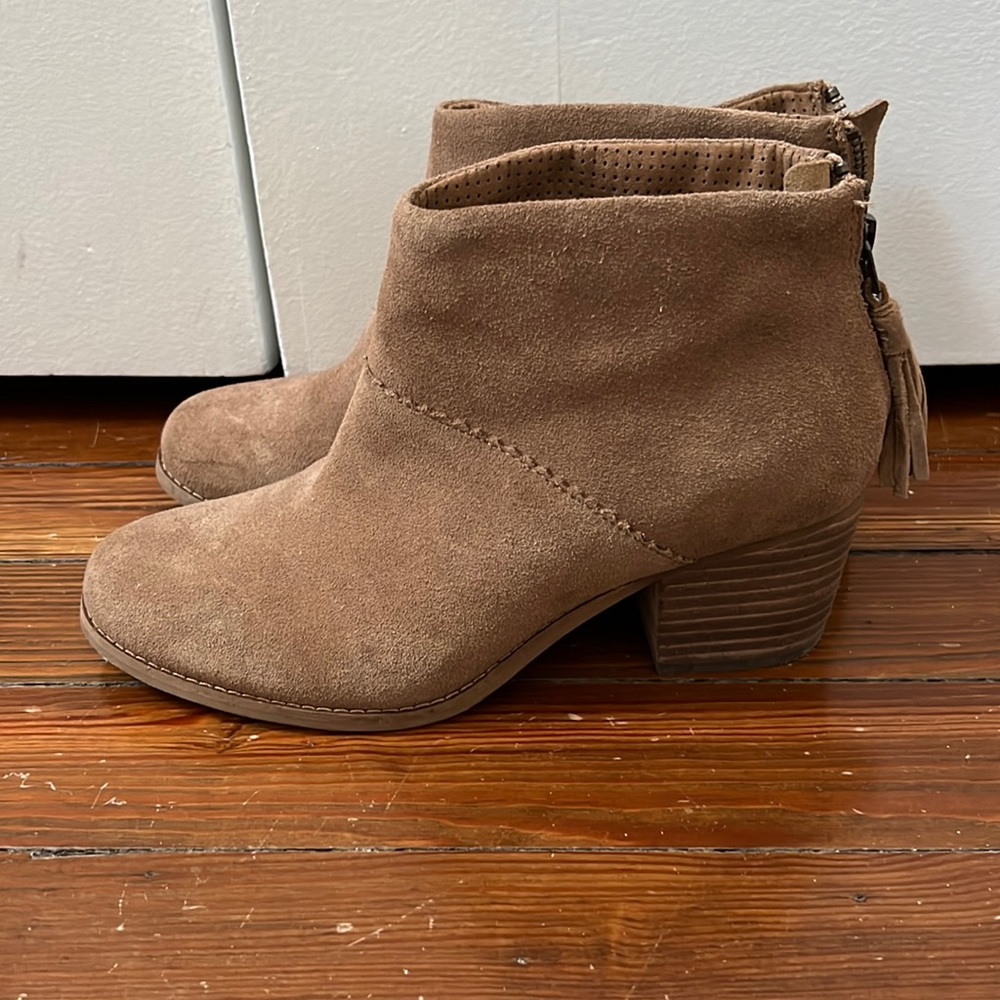 Tan Suede Toms ankle booties